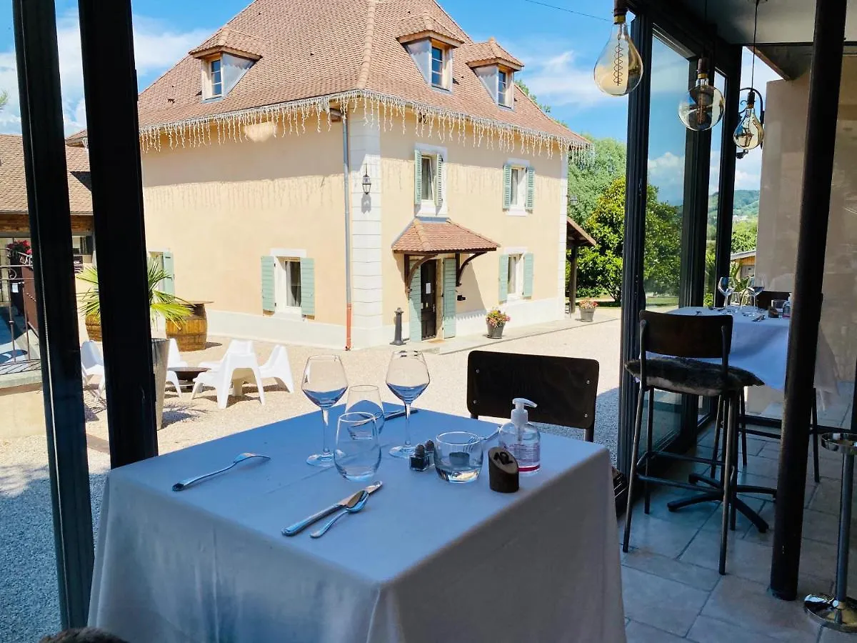 Domaine De Suzel Hotel Vignieu 4*,