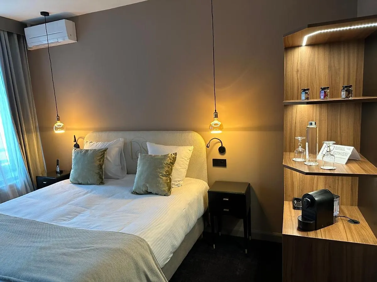 ****  Domaine De Suzel Hotel Vignieu France