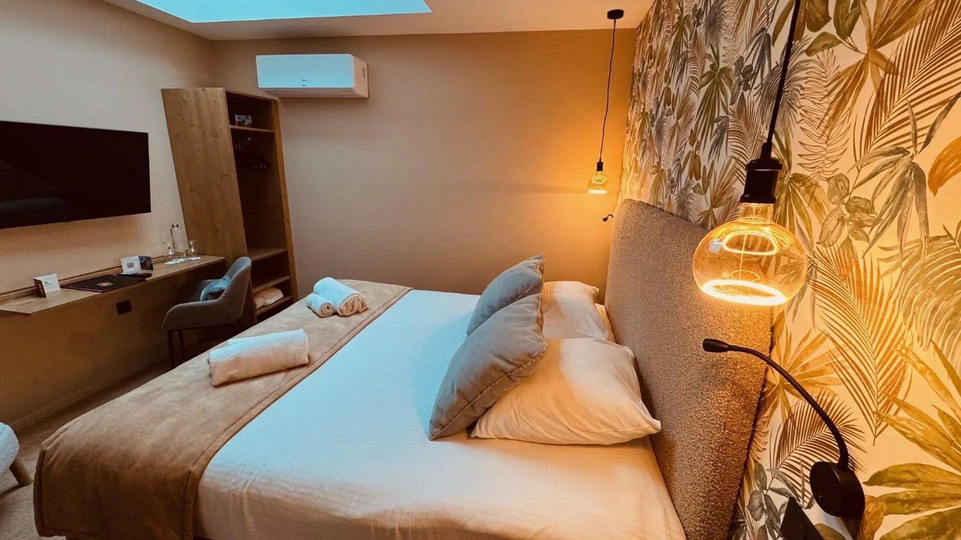 Domaine De Suzel Hotel Vignieu