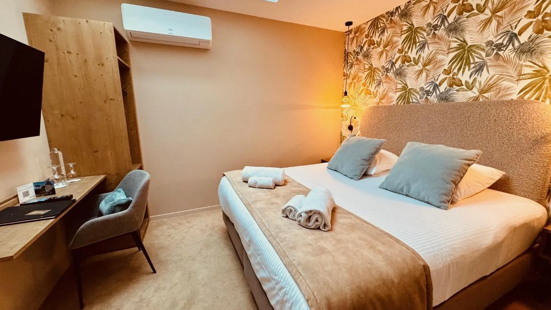 Domaine De Suzel Hotel Vignieu France