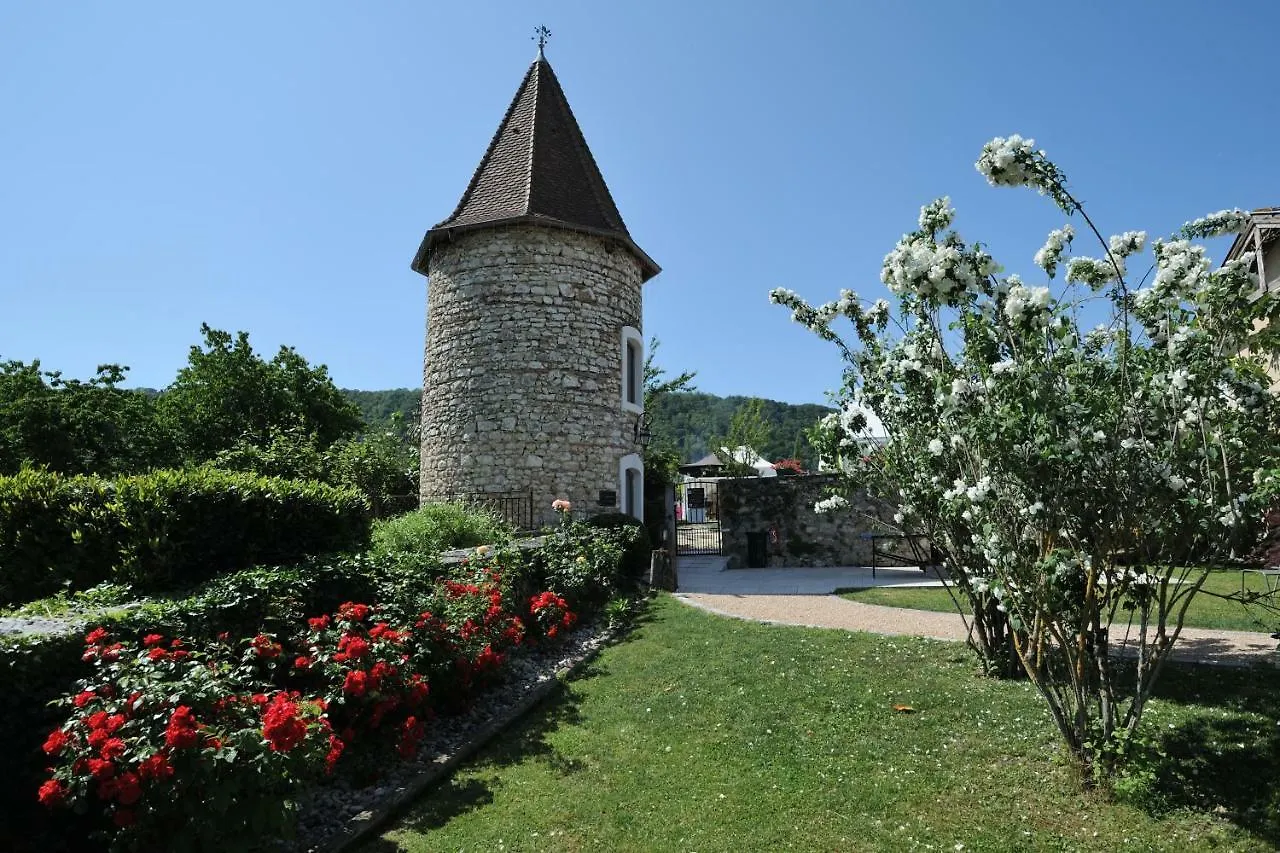 Hotel Domaine de Suzel Vignieu 4*,